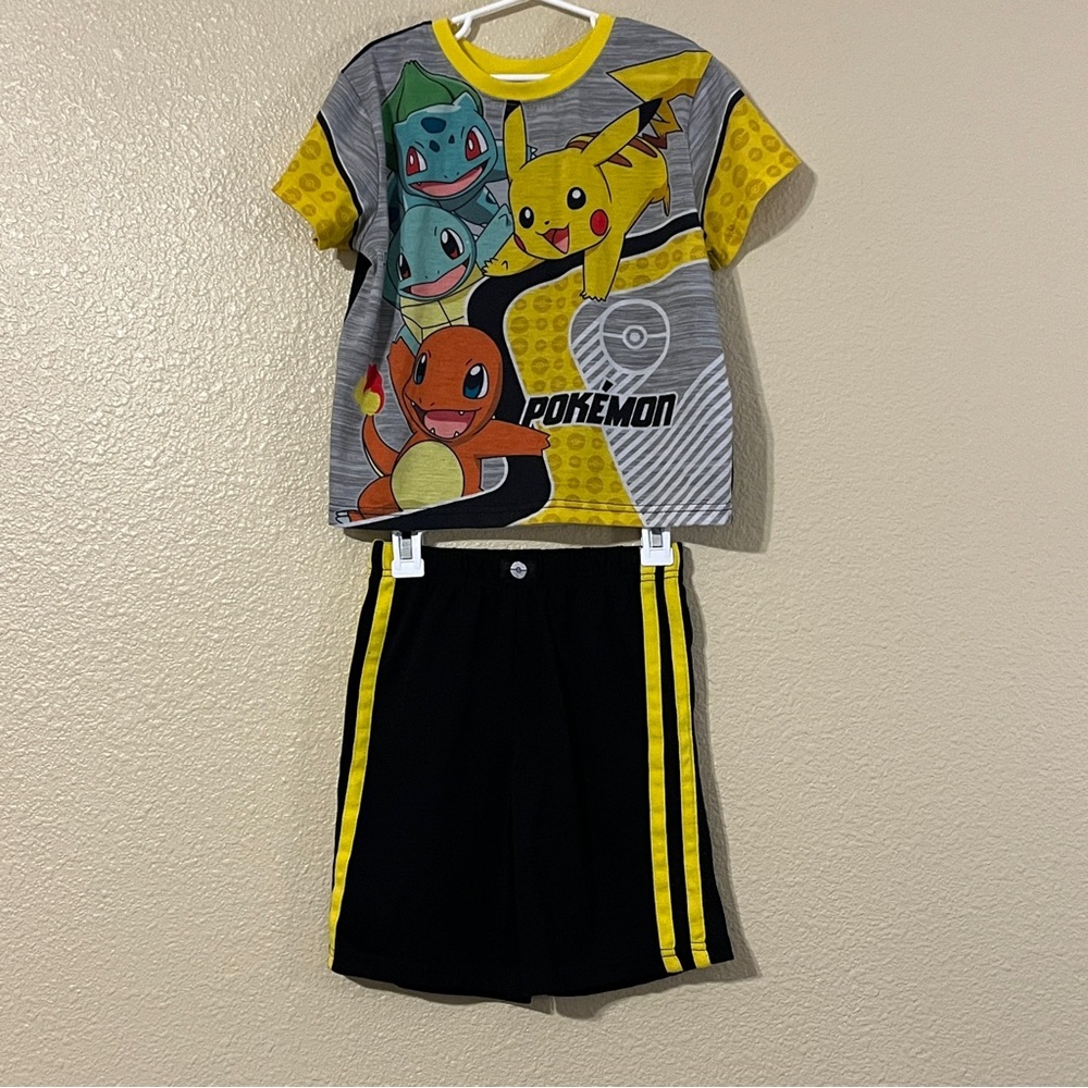 Pokemon Boy’s Size 6/7 Black & Yellow Short Sleeve Shirt & Shorts Pajama Set